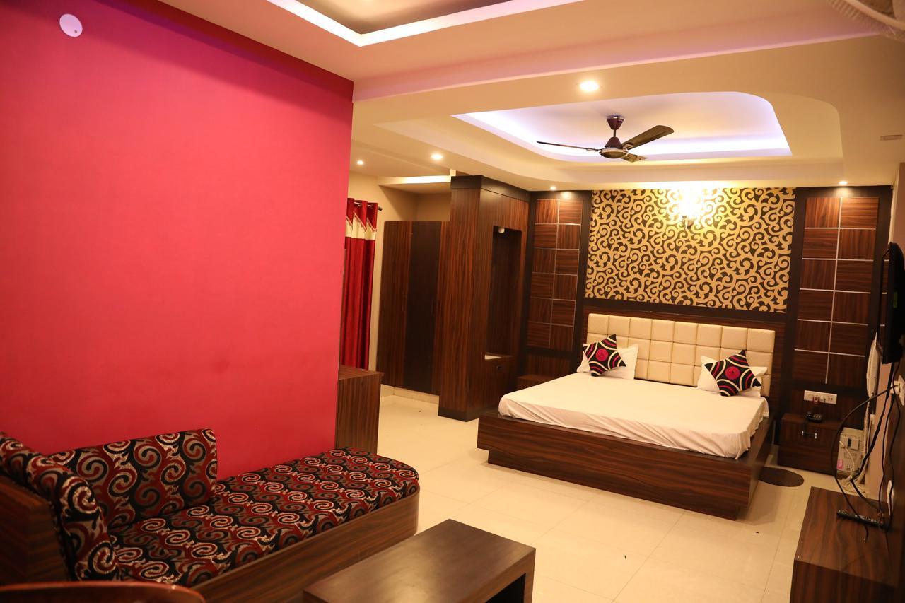 Hotel Kunal Dhanbād Kültér fotó
